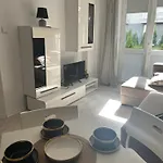 Apartment Z Ogrodkiem