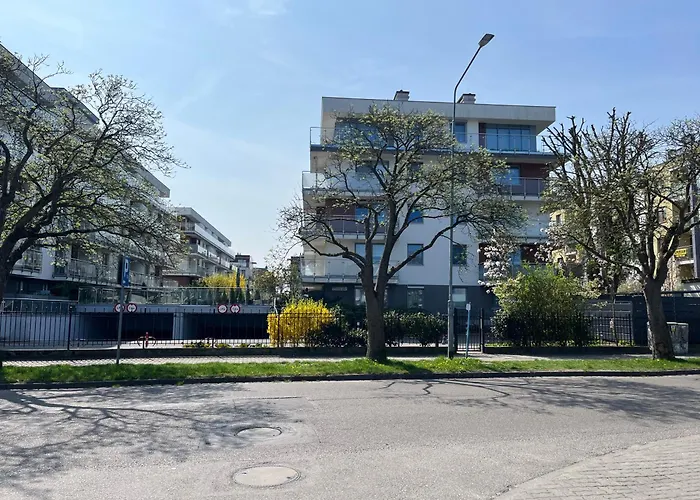 Z Ogrodkiem * קולובז'ג